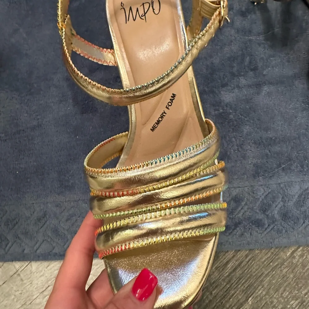 Impo Multicolor Floral Platform Sandals - Picture 12 of 12